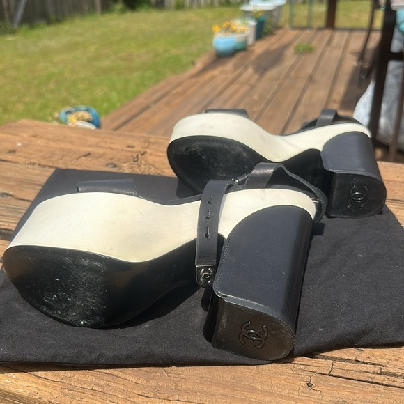 Chanel shoes - Picture 5 of 10